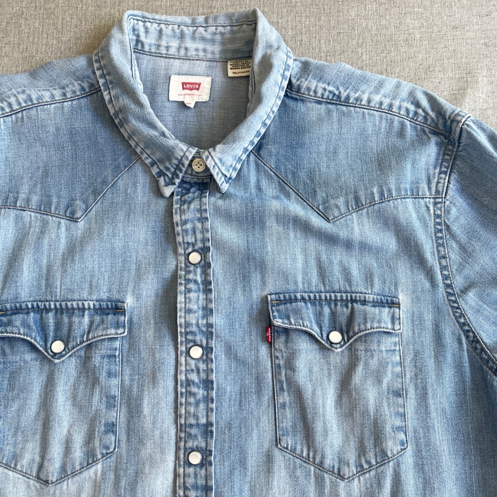Levi's Iconic Western Denim Long Sleeve Snap Shirt Women XXL Light Vintage Wash - Picture 5 of 15